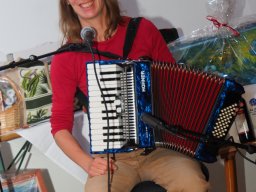 Künstler helfen Kinder - Mit Musik zur Menschlichkeit